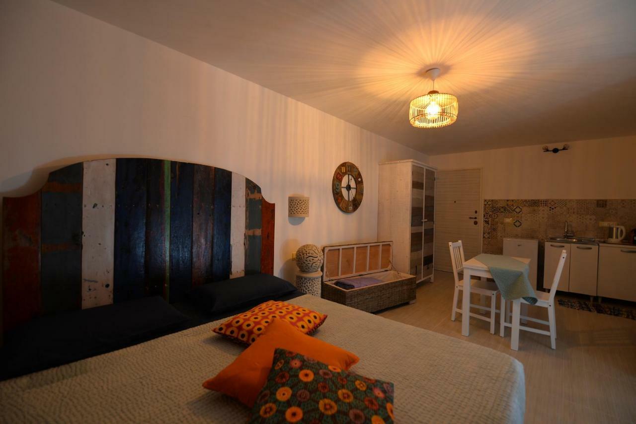 B&B A Pochi Passi Polignano a Mare Bagian luar foto