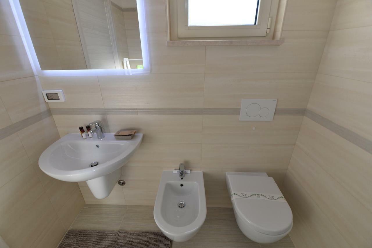 B&B A Pochi Passi Polignano a Mare Bagian luar foto