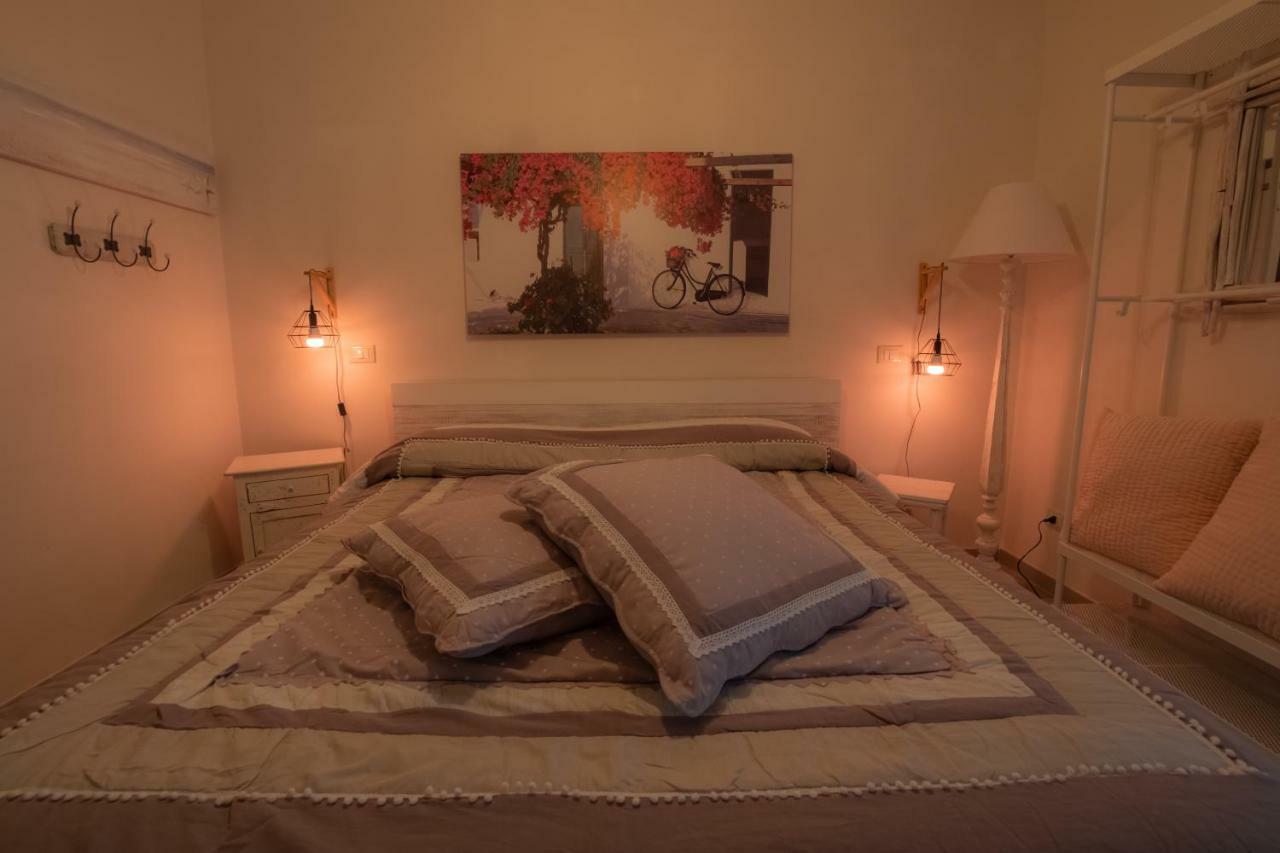 B&B A Pochi Passi Polignano a Mare Bagian luar foto
