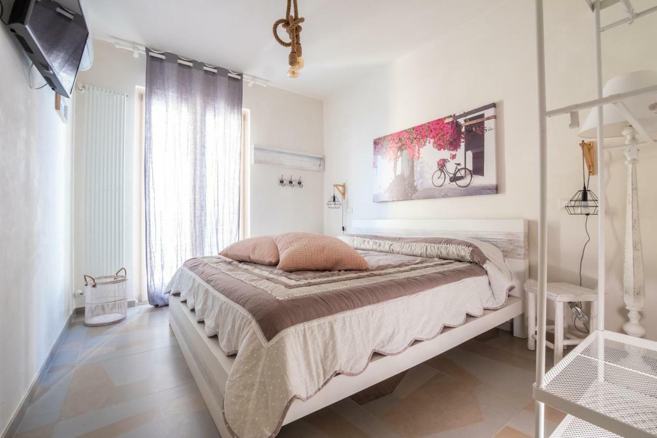 B&B A Pochi Passi Polignano a Mare Bagian luar foto